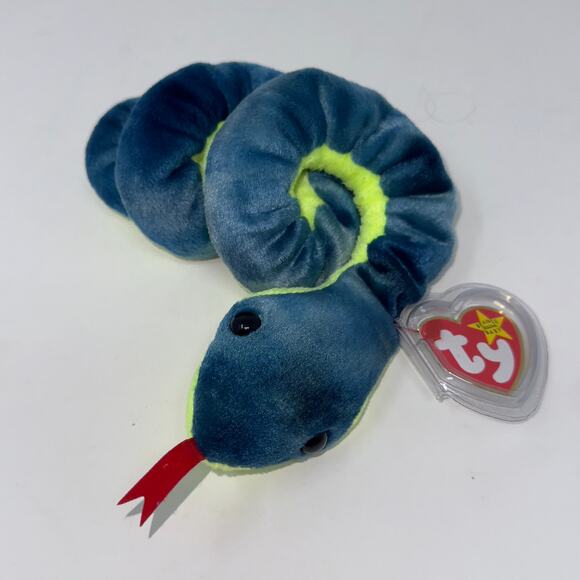 Ty Beanie Baby Hissy the Snake - Picture 1 of 7